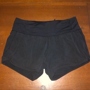 Lululemon Speed Up Short 2.5 in black
